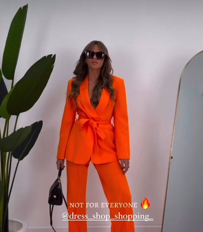 Aurora - Tailleur elegante in cotone rasato