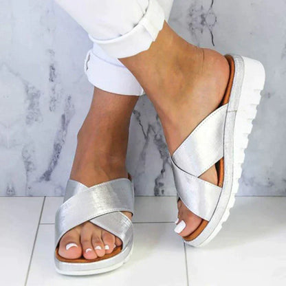 Flavia – Flip-Flop Da Esterno Con Zeppa Dal Design Moderno