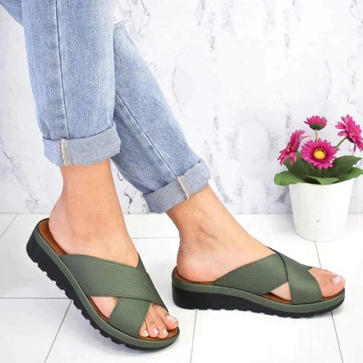 Flavia – Flip-Flop Da Esterno Con Zeppa Dal Design Moderno