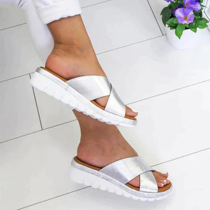 Flavia – Flip-Flop Da Esterno Con Zeppa Dal Design Moderno