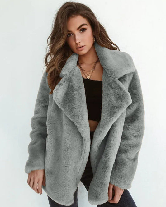 Dalila - Cappotto Invernale in Peluche con Rever Elegante