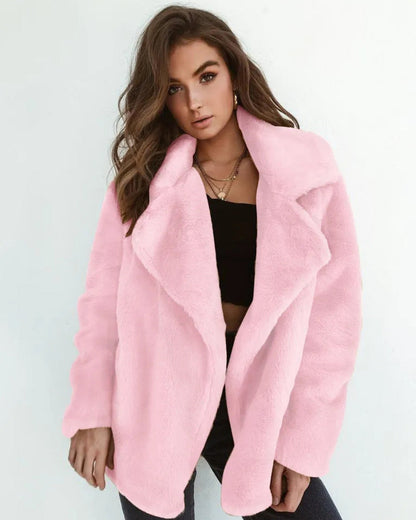 Dalila - Cappotto Invernale in Peluche con Rever Elegante