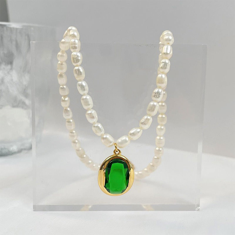 Judith – Collana Elegante Con Ciondolo Ricercato E Design Moderno