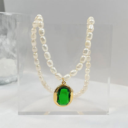 Judith – Collana Elegante Con Ciondolo Ricercato E Design Moderno