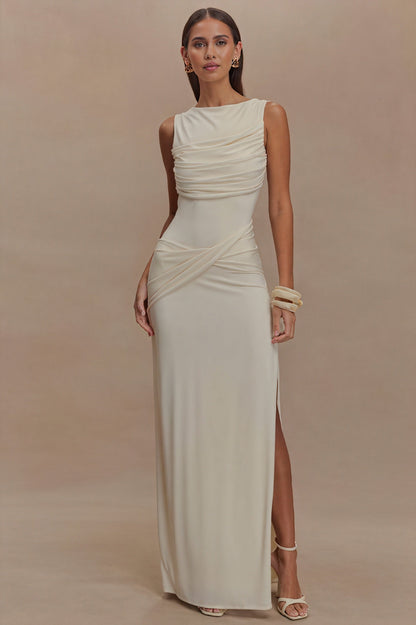 Hannelore – Abito Lungo Drappeggiato dallo Stile Sofisticato Bianco