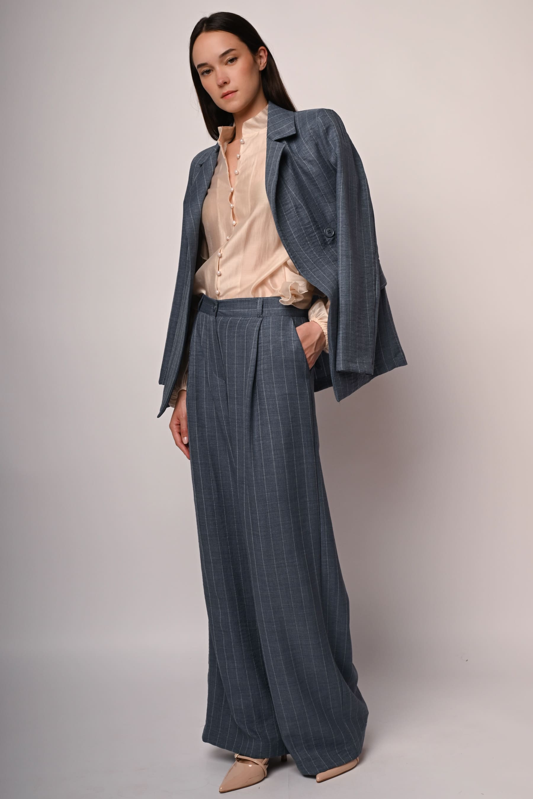 Hortensia – Camicia in Mussola con Volants Romantici 4