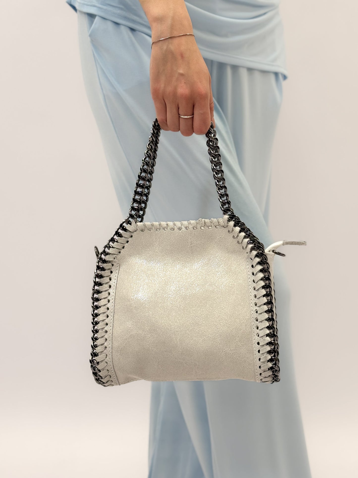 Diana – Borsa A Spalla Raffinata Con Linea Strutturata
