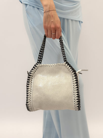 Diana – Borsa A Spalla Raffinata Con Linea Strutturata