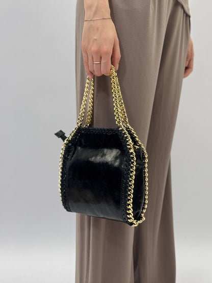 Diana – Borsa A Spalla Raffinata Con Linea Strutturata