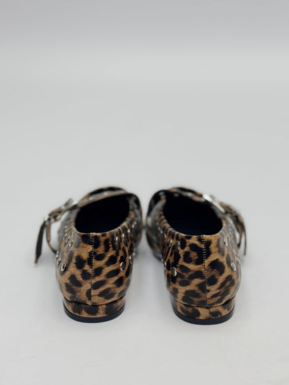 Giada – Scarpe Basse Con Dettagli Metallici Di Tendenza