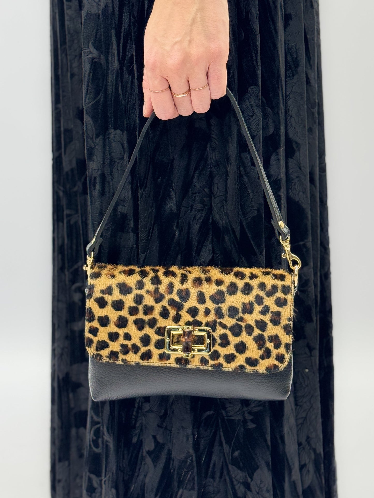 Dorotea – Borsa Elegante Con Fantasia Ricercata E Chiusura Sicura