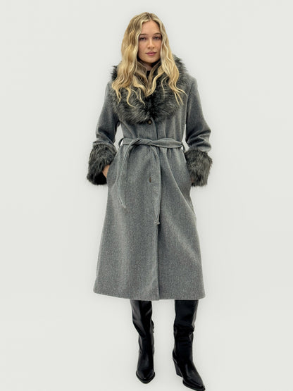 Riviera – Cappotto Lungo con Collo e Polsini Morbidi