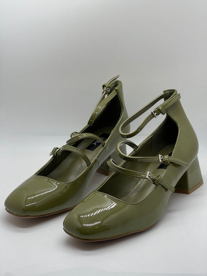 Guendalina – Scarpe Con Tacco E Fibbie Per Un Look Sofisticato