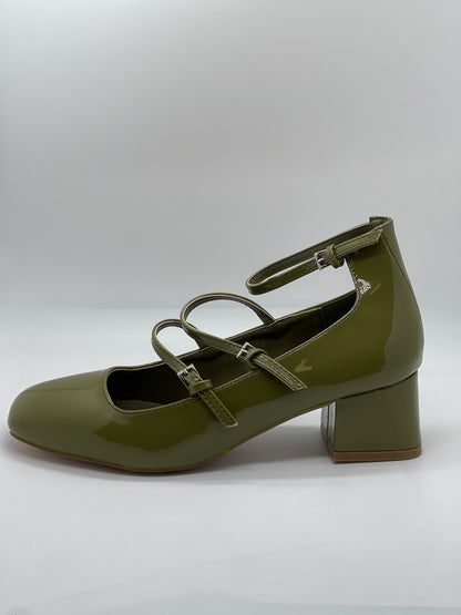 Guendalina – Scarpe Con Tacco E Fibbie Per Un Look Sofisticato