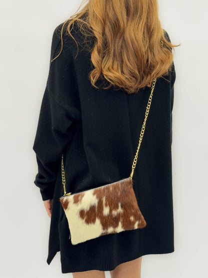 Dora – Pochette Media Elegante Con Rifiniture Di Pregio