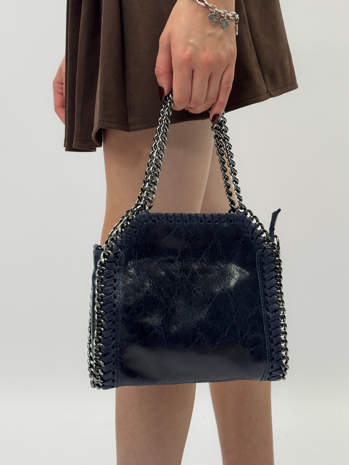 Diana – Borsa A Spalla Raffinata Con Linea Strutturata