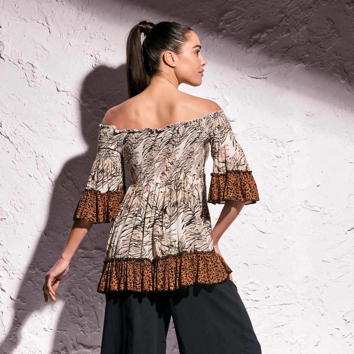 Jessica – Blusa Maculata con Motivo Foglie Elegante 3