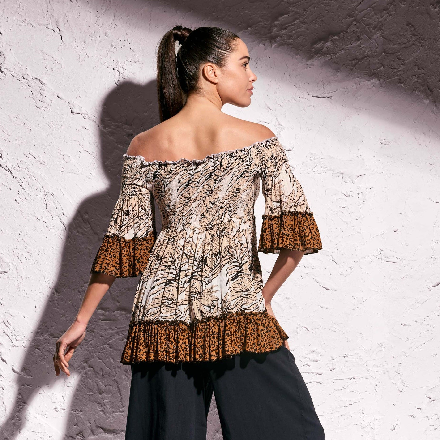 Jessica – Blusa Maculata con Motivo Foglie Elegante 3