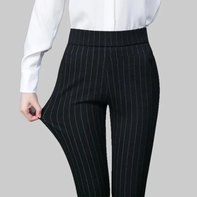 Maddalena – Pantaloni Stretch Donna Eleganti e Confortevoli Nero con strisce