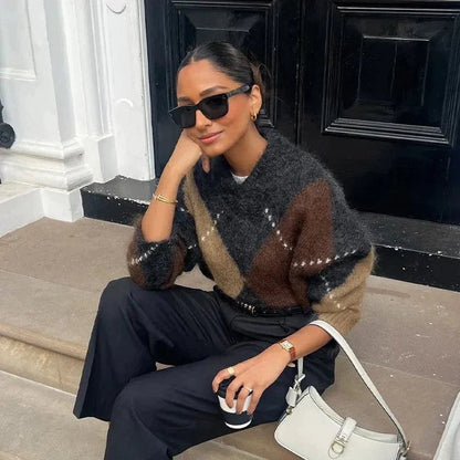 Tessa – Maglione a Rombi con Linea Ampia