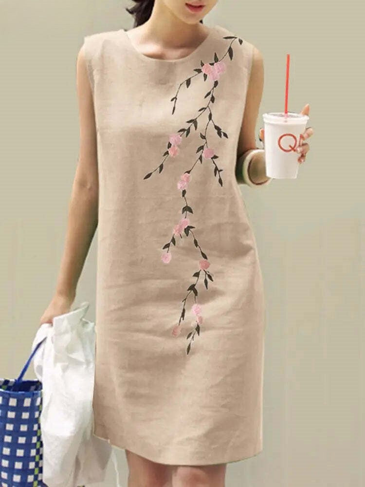 Mariella – Abito Estivo Ricamato con Motivo Floreale Elegante Beige