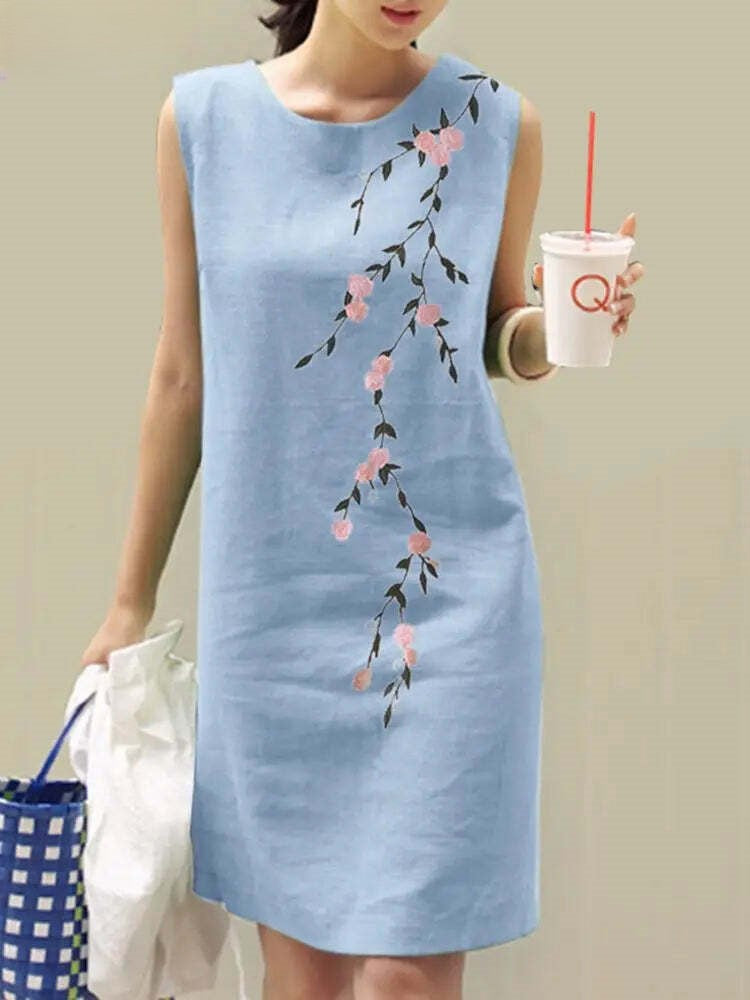 Mariella – Abito Estivo Ricamato con Motivo Floreale Elegante Blu