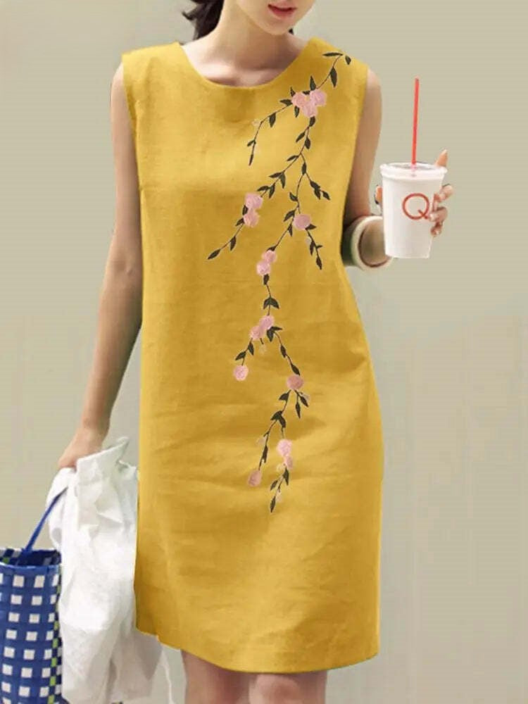 Mariella – Abito Estivo Ricamato con Motivo Floreale Elegante Giallo