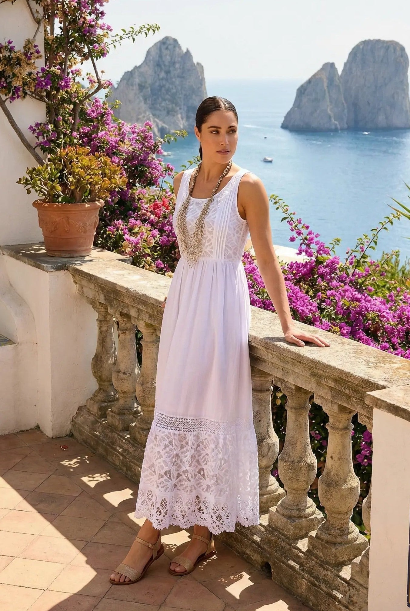 Hania – Abito Lungo Estivo Con Preziosi Ricami E Rifiniture Di Classe