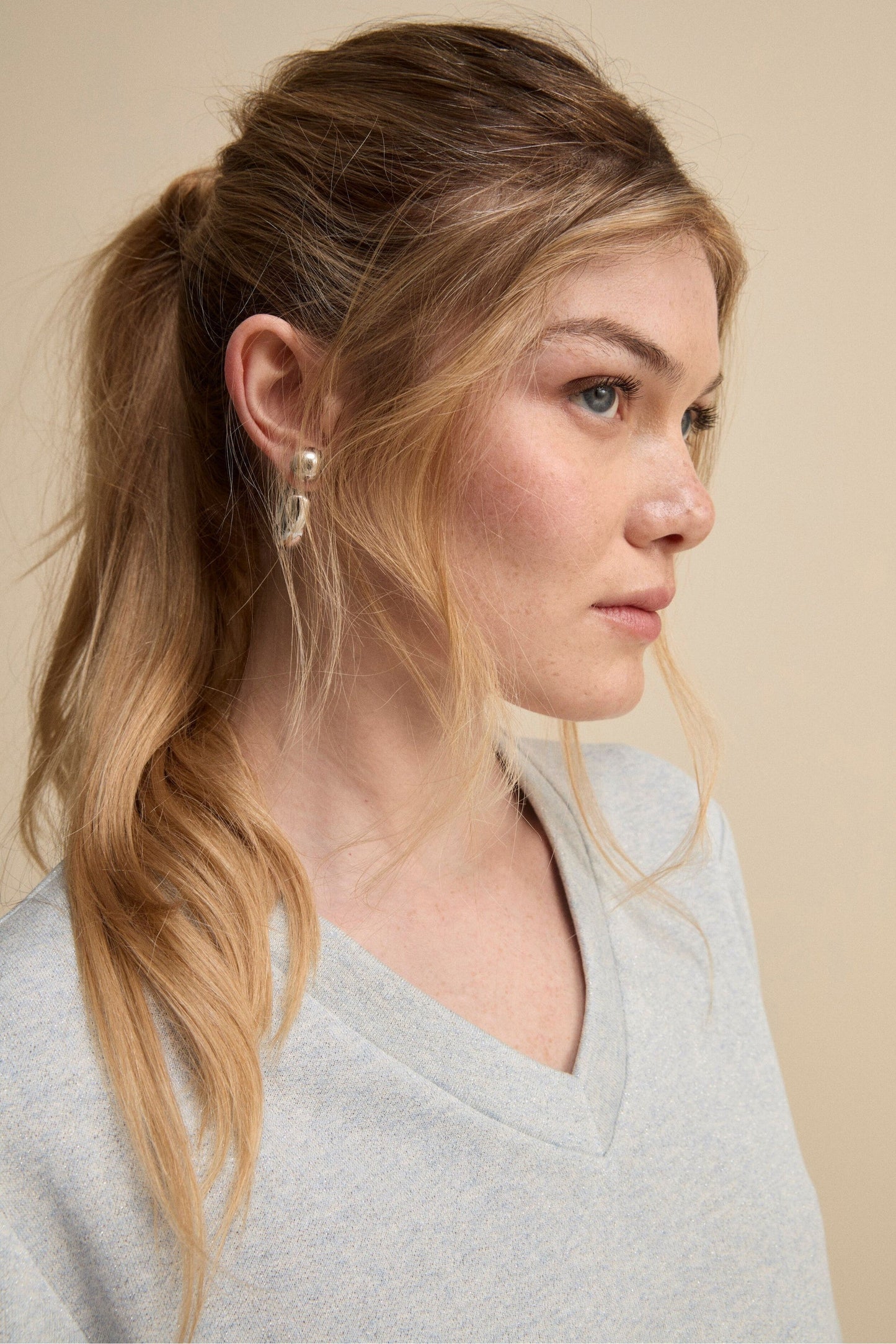 Nerina - Felpa lurex con scollo a V elegante Gray 