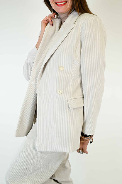 Valborg – Elegante Giacca Doppiopetto Panna Donna