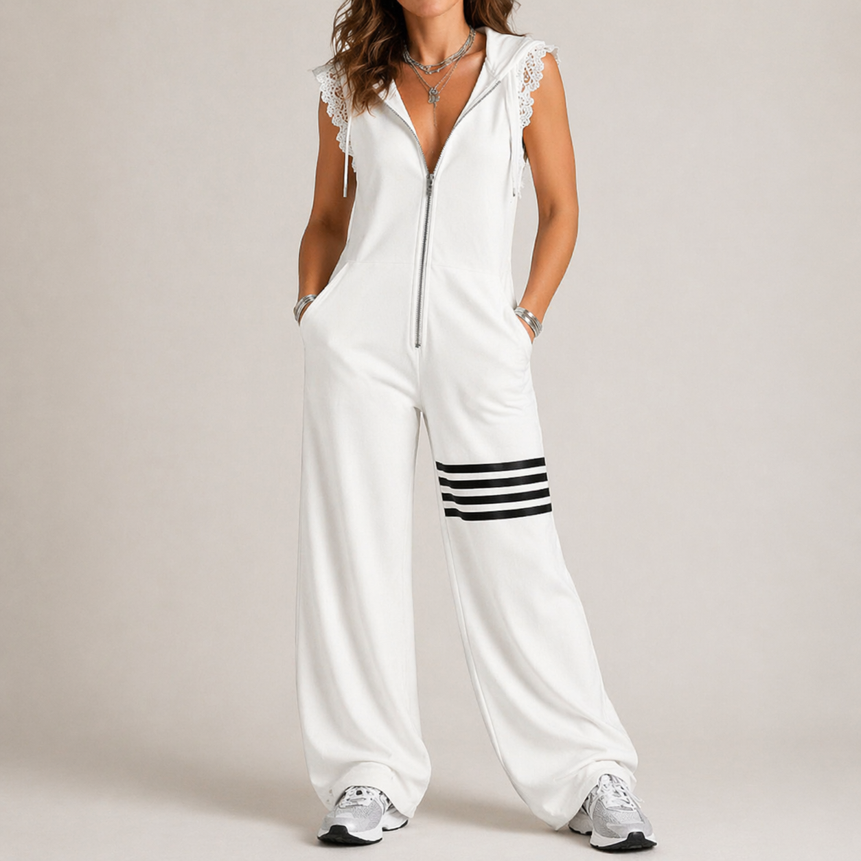 Narcisa - Tuta Donna Smanicata con Cappuccio Elegante