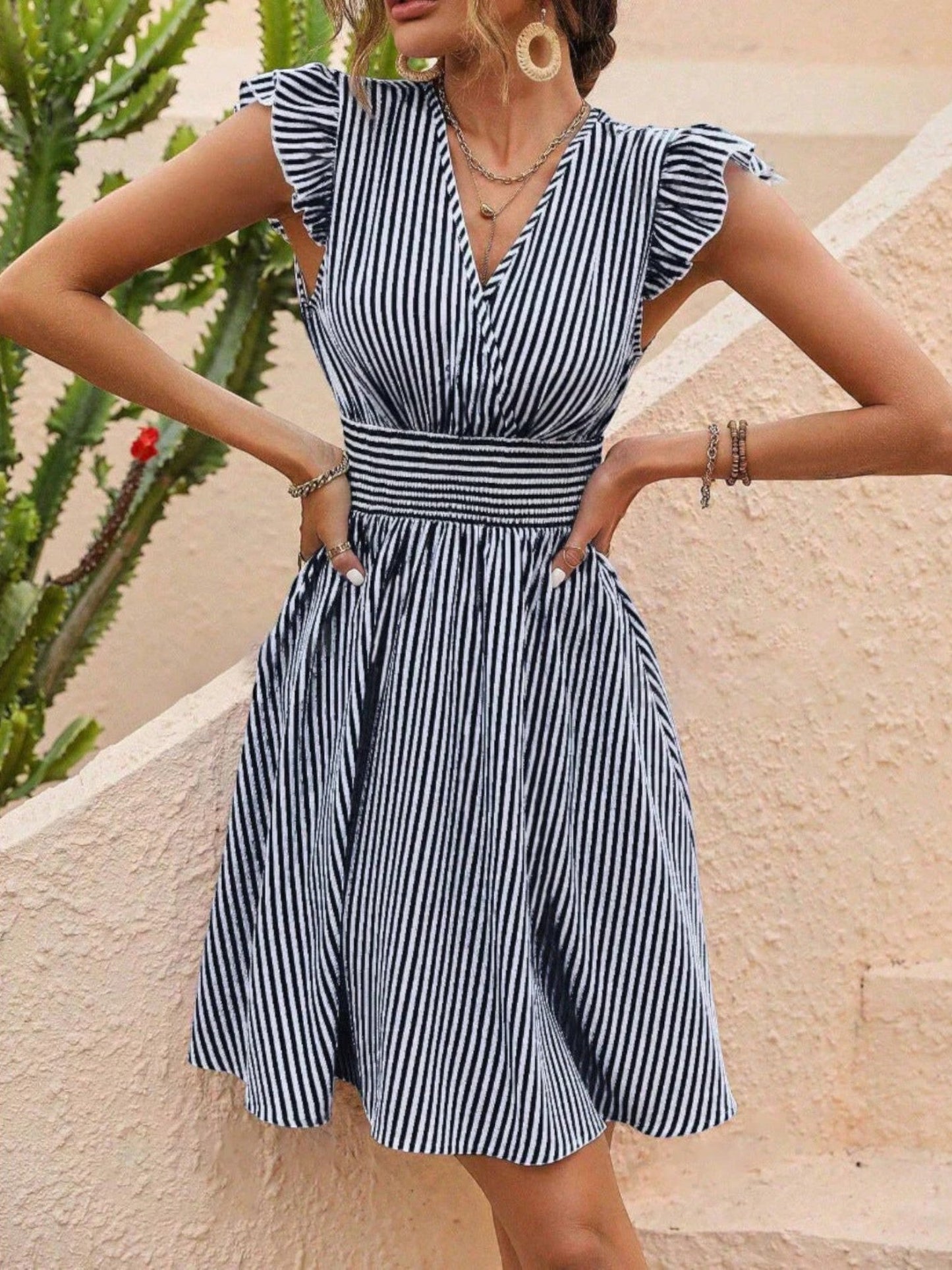 Alessia – Abito Mini A Righe Con Scollo A V