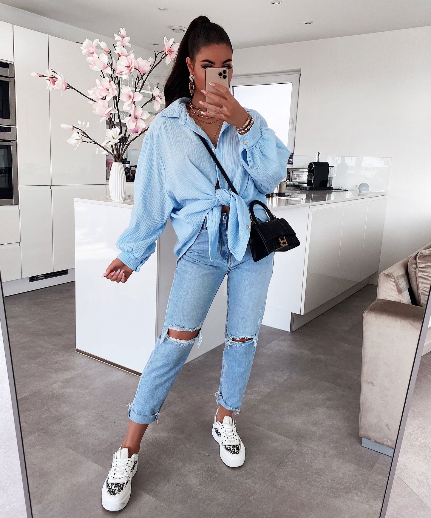 Rita – Blusa Taglio Vivo Oversize Per Un Look Casual Chic