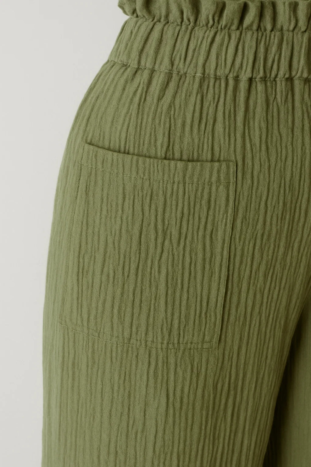 Veronica – Pantaloni Ampi in Tessuto Goffrato Vita Alta Donna