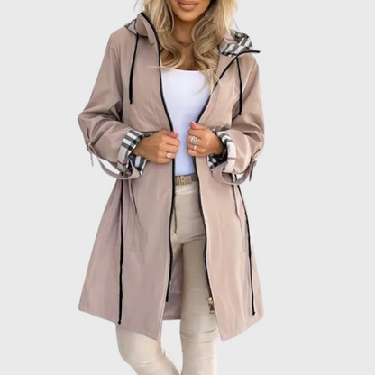 Diletta – Giacca Con Zip Frontale E Taglio Moderno