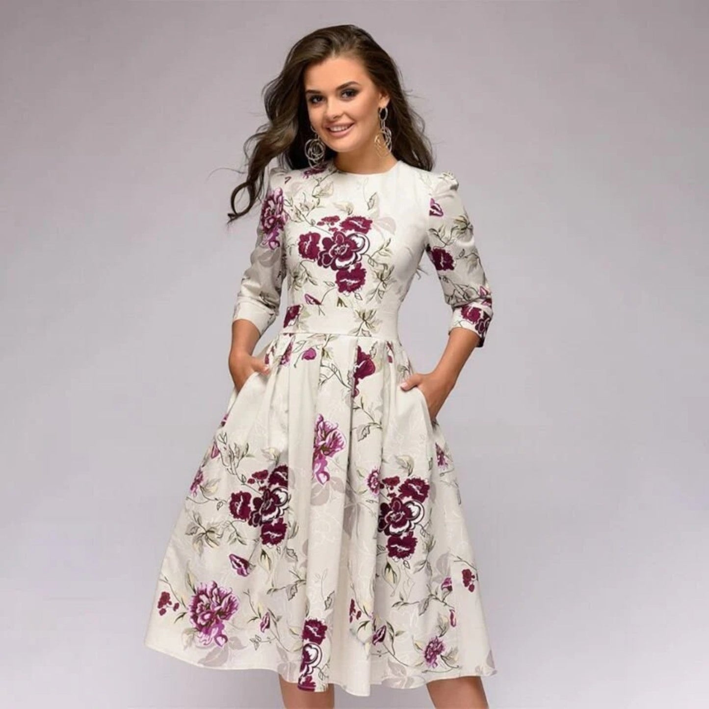 Pia – Abito Midi Con Scollo Rotondo E Fantasia Floreale Ricercata