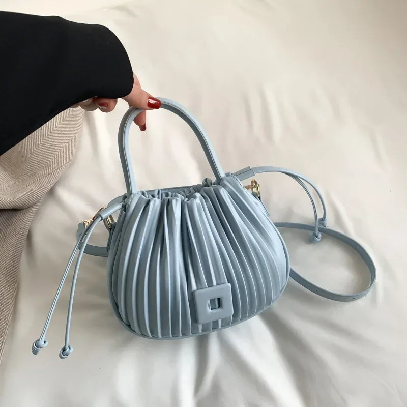 Domitilla – Elegante Borsa A Secchiello Per Uno Stile Sofisticato