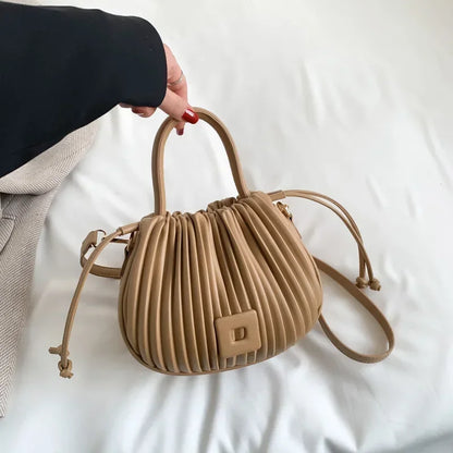 Domitilla – Elegante Borsa A Secchiello Per Uno Stile Sofisticato