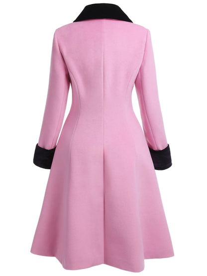 Eulalia - Cappotto rosa in velluto con bottoni patchwork