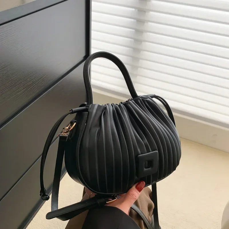 Domitilla – Elegante Borsa A Secchiello Per Uno Stile Sofisticato