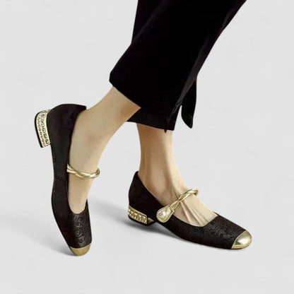 Genoveffa – Scarpe Modello Mary Jane Con Tacco Stabile E Calzata Regolabile