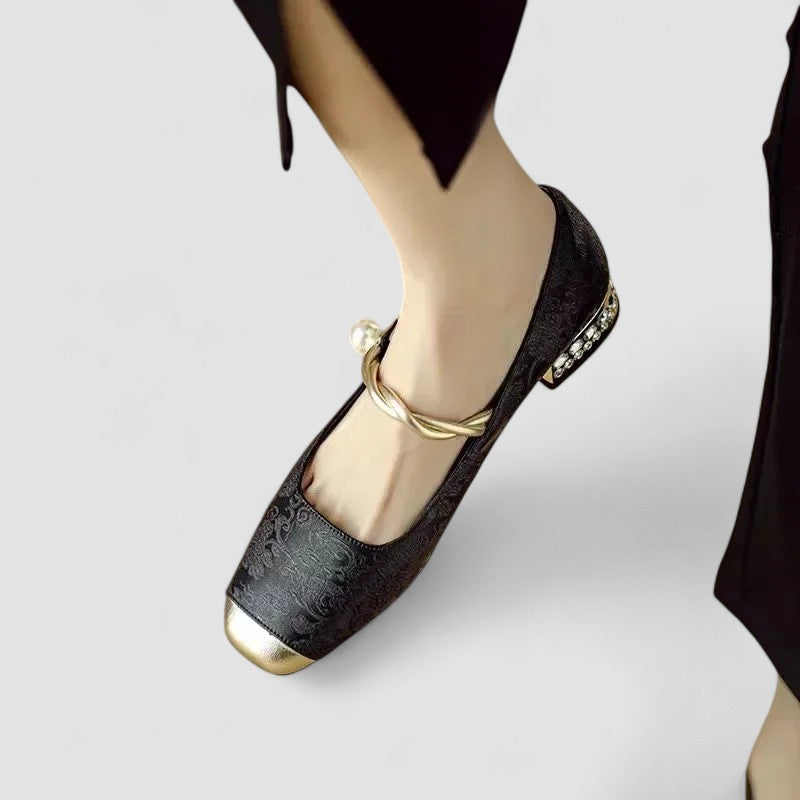 Genoveffa – Scarpe Modello Mary Jane Con Tacco Stabile E Calzata Regolabile