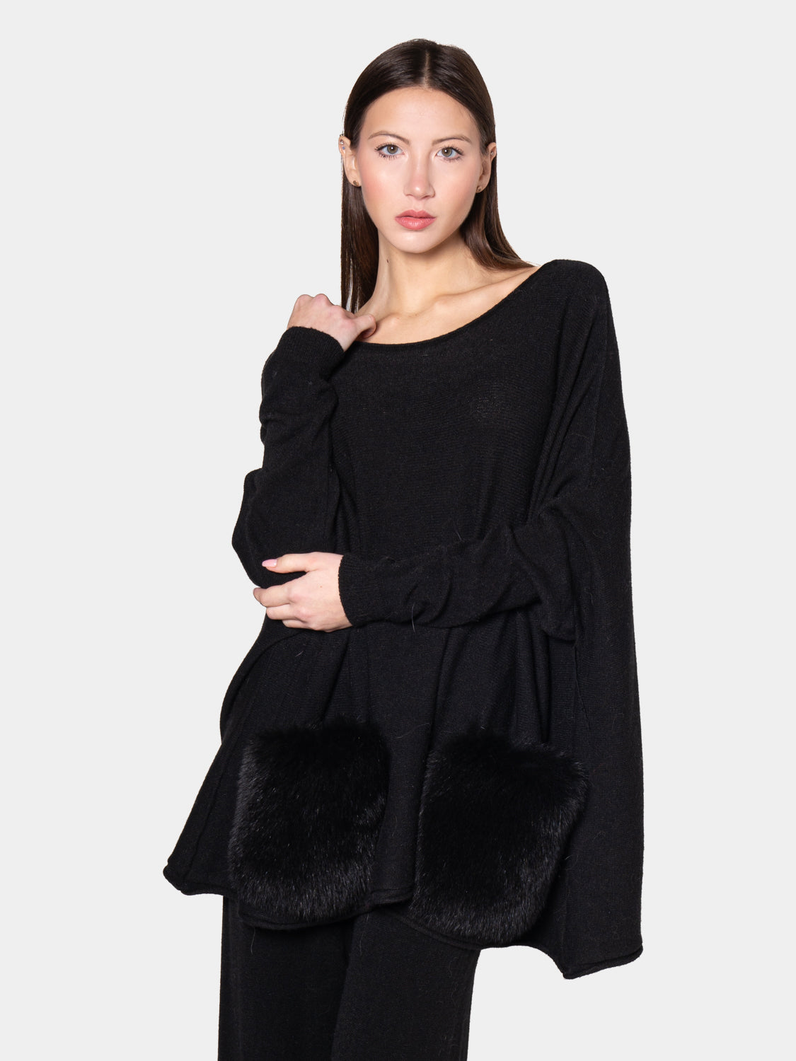 Ritella - Completo nero con tasche eleganti