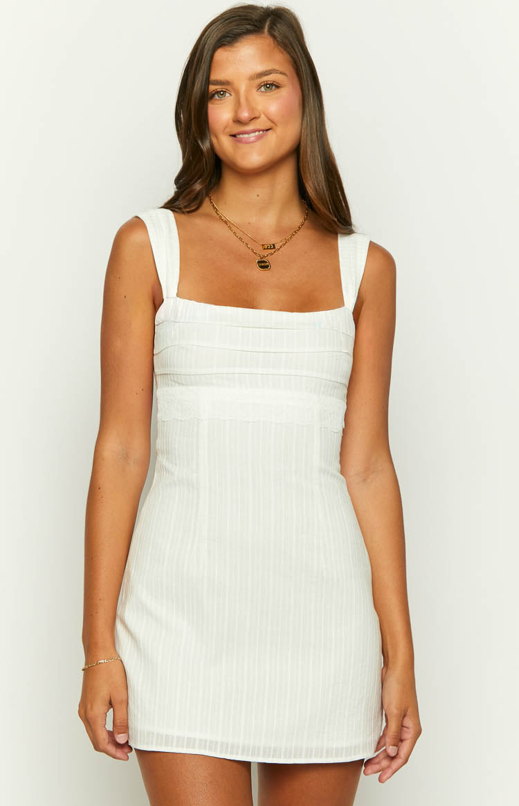 Melodia – Taylor Abito Mini Party con Pizzo e Scollo Quadrato Bianco