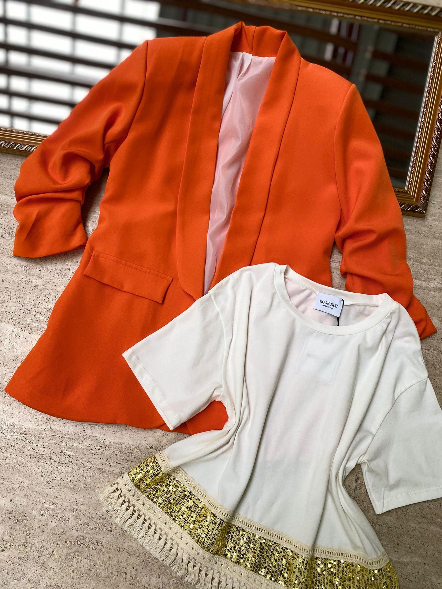 Janira - Blazer elegante da donna con maniche arrotolate