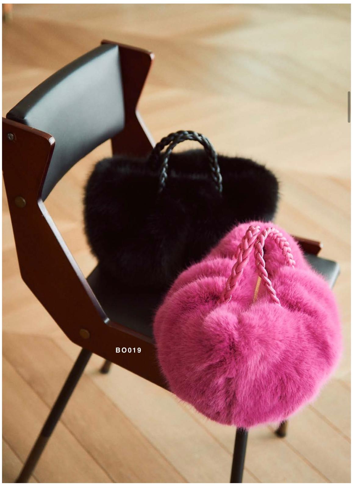 Daniela – Borsa A Secchiello Dal Design Contemporaneo E Capiente