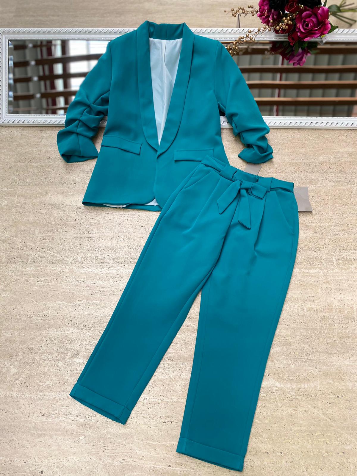 Janira - Blazer elegante da donna con maniche arrotolate