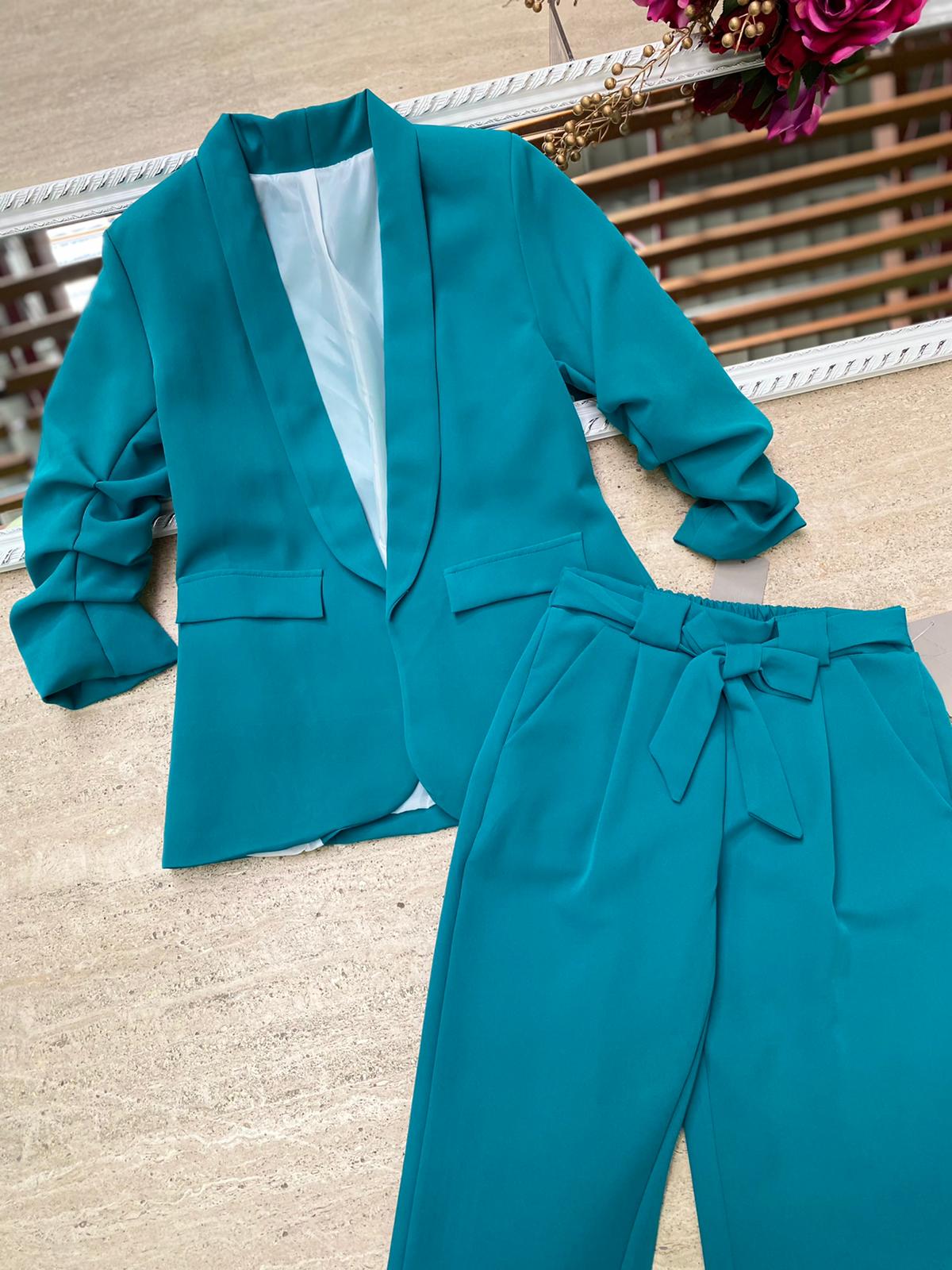 Janira - Blazer elegante da donna con maniche arrotolate