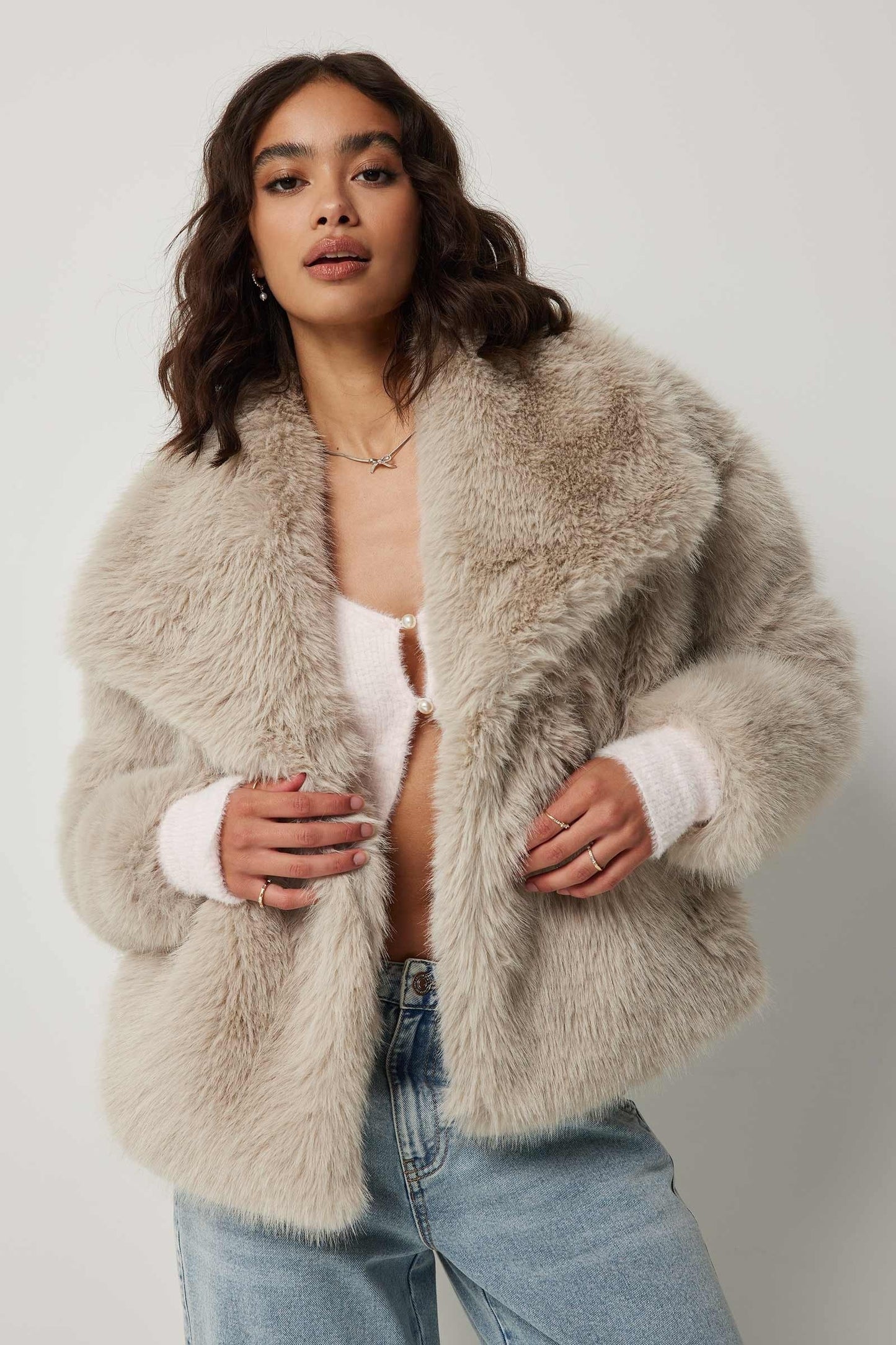 Herminia - Giacca Donna Chic Corta con Revers