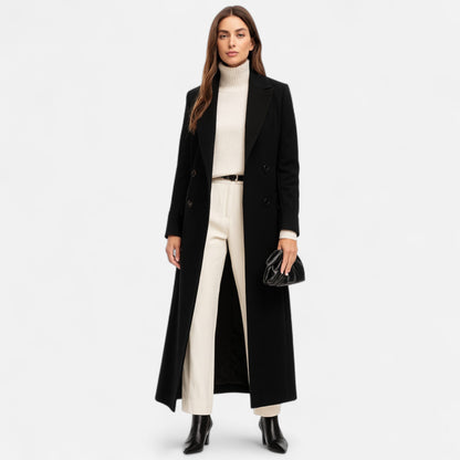 Serena – Cappotto Maxi Nero Con Rever Dentellato E Bottoni